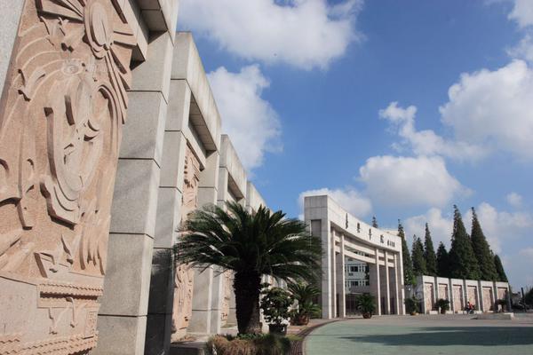 這距離...雄鹿三分30投6中 籃網(wǎng)40投15中