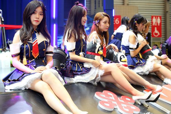 36歲塔克貼防楊上熱搜 楊單節(jié)僅得3分