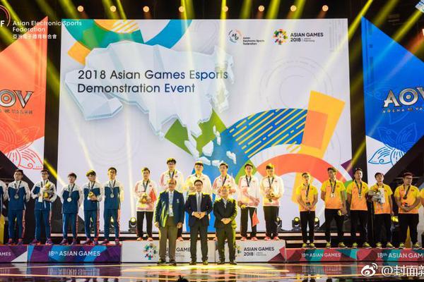 蒙蒂：我并不擔心布克的狀態(tài)