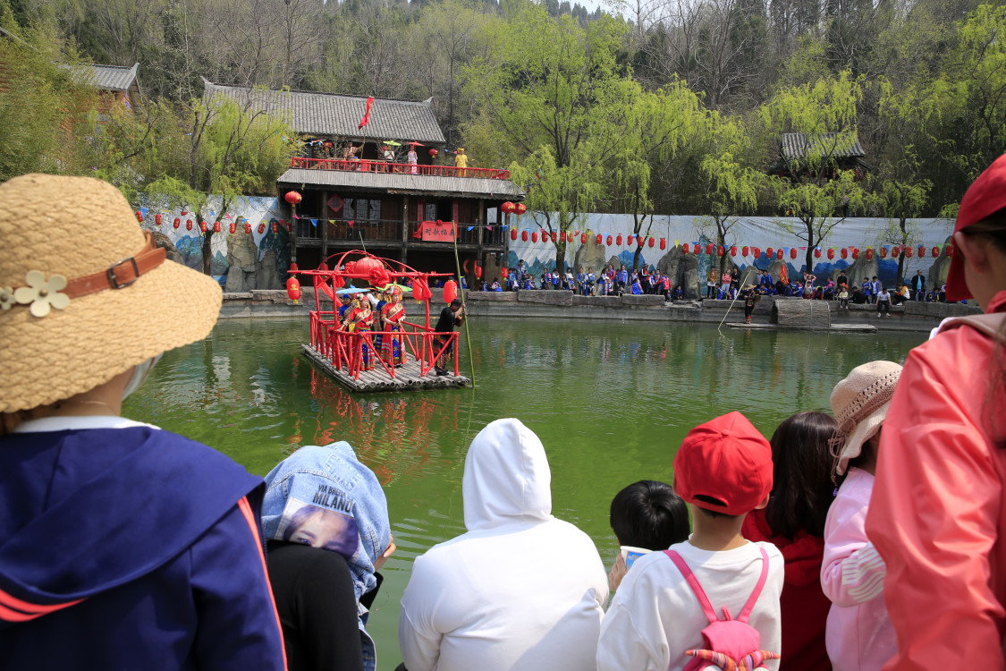 霍建華花式虐狗 《十萬(wàn)個(gè)大魔王》助力脫單