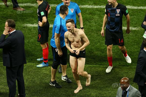 超變態(tài)傳奇單工作刀刀切開手機(jī)版引薦 變態(tài)傳奇刀刀999