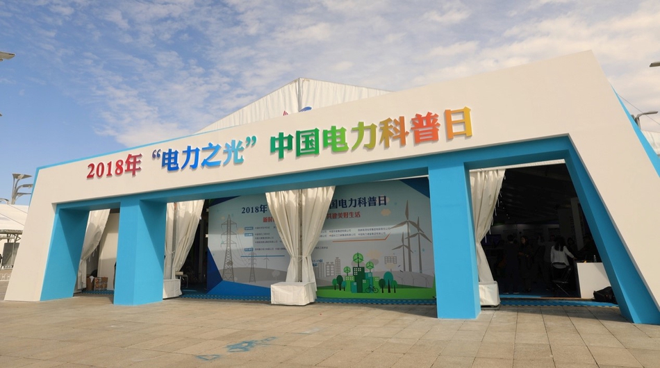 布克：我曾前往杜蘭特家?guī)谆?他一直在看球賽