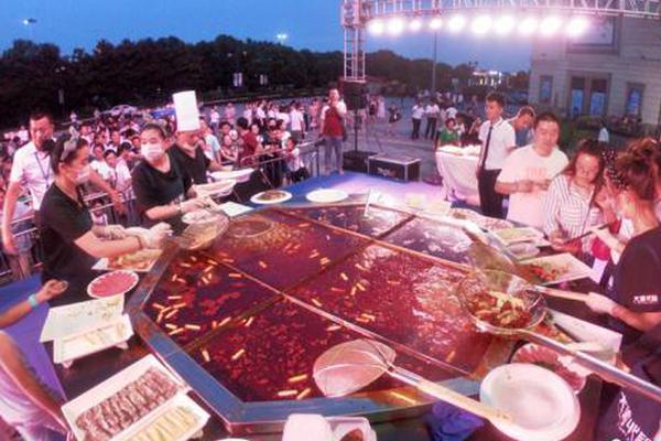 軟通智慧&人大：2023年AIGC賦能城市治理應用白皮書