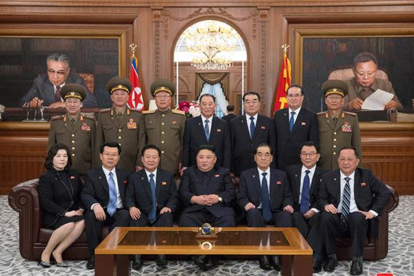 教你用美圖秀秀制造特性的結(jié)婚照