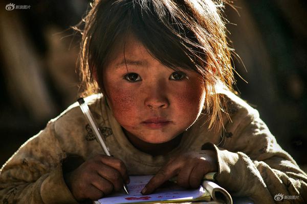 油漆桶大闖關(guān) 解謎游戲《油漆桶大冒險》