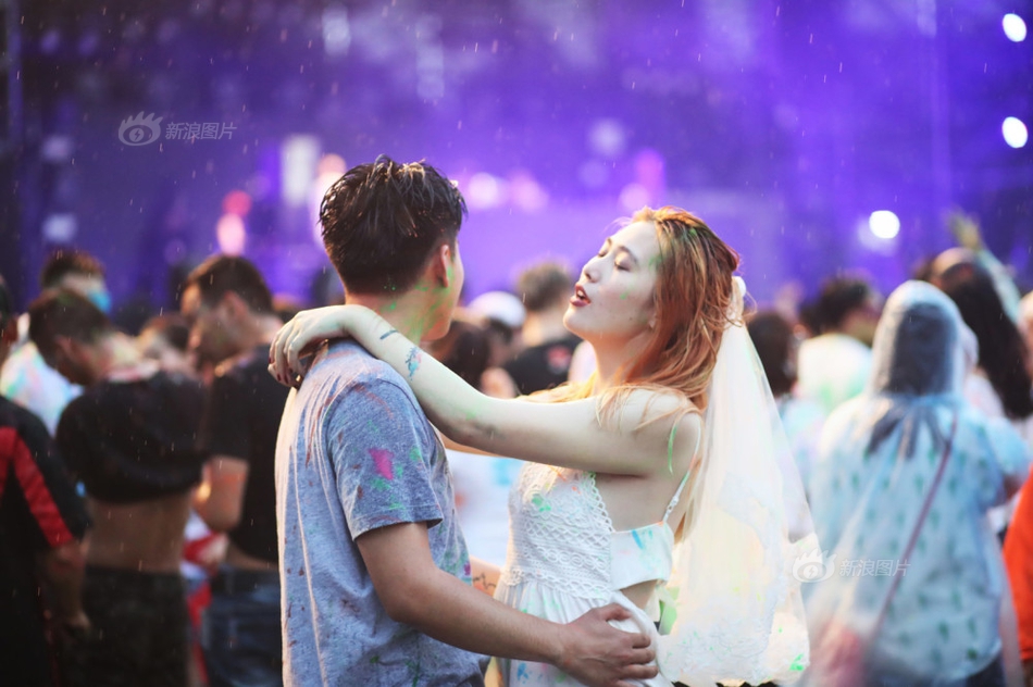 芬奇：將不再限制拉塞爾的上場時間