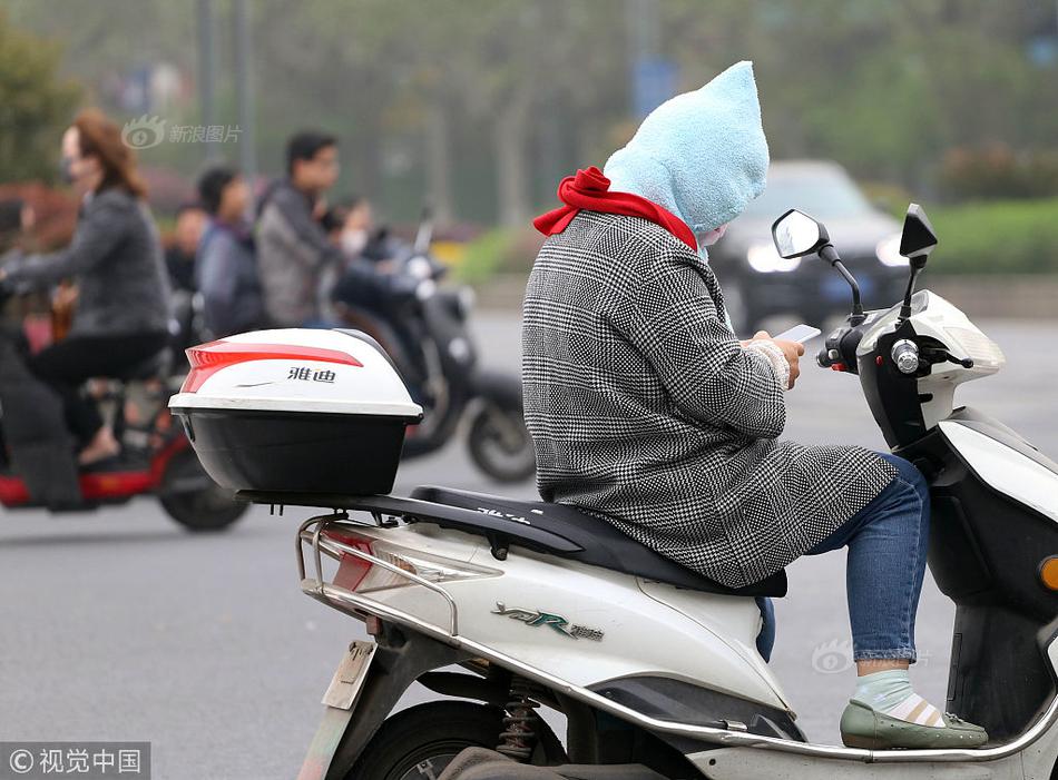 photoshop簡略制作水墨荷花教程