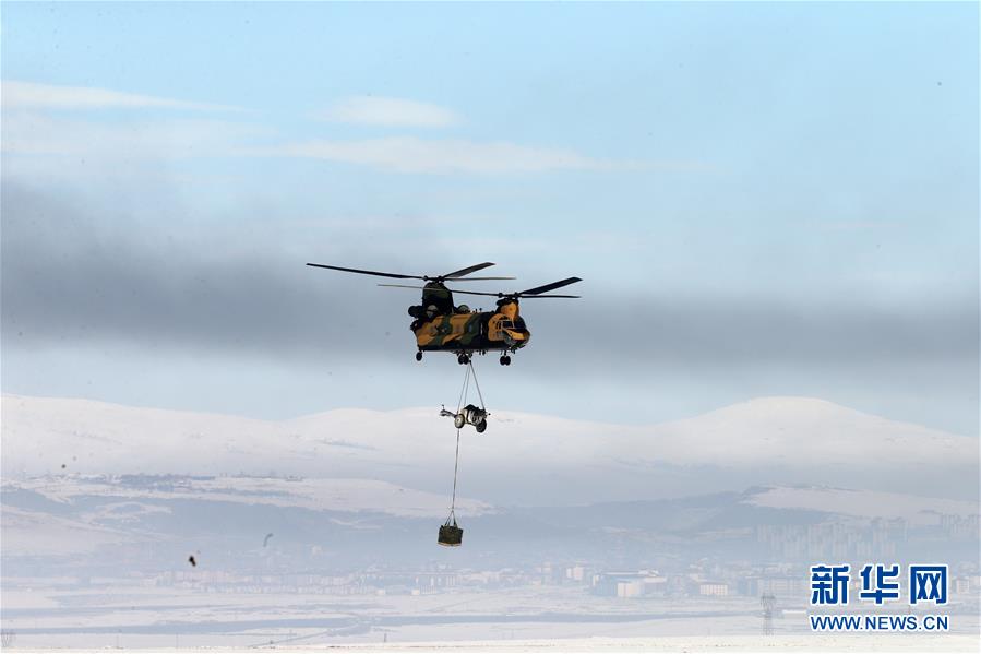 哈登更新社媒曬自己球員通道出場照