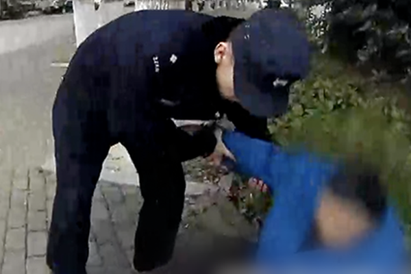 拉塞爾談濃眉：他真的忘我 他影響了全隊&每個人都為互相而戰(zhàn)