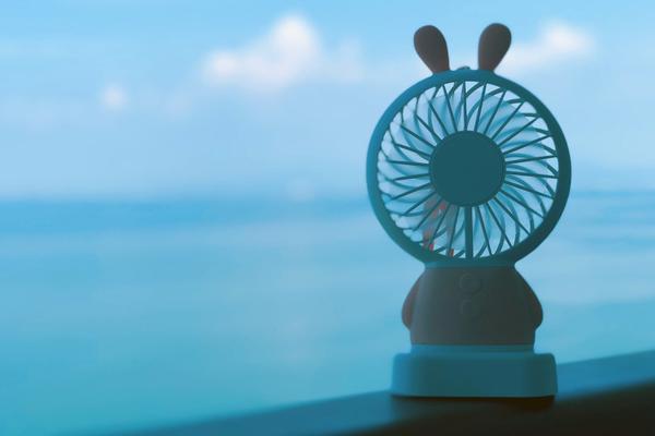 名嘴：NBA歷史上最大的誤解之一就是詹姆斯缺乏處理關(guān)鍵球的能力