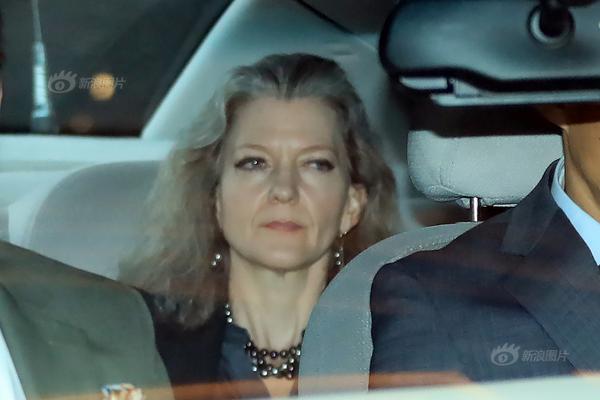 英雄的守衛(wèi)手游《魔靈覺醒》戰(zhàn)天下玩法攻略