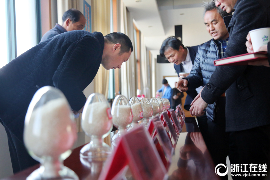 盧：不清楚海蘭德鮑威爾是否會(huì)被攪擾，我和威少已觸摸很久了