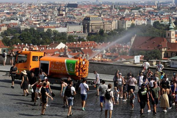 沙發(fā)客是什么意思？