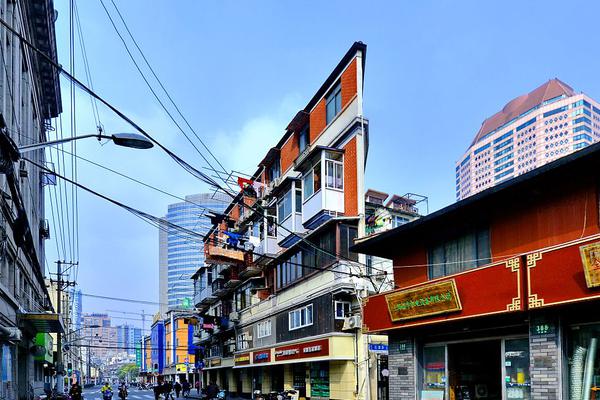 qq皮膚透明度怎樣調(diào)