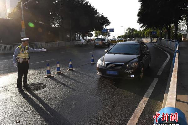 盧：考辛斯令我想到了帕金斯 場上硬漢場下好人