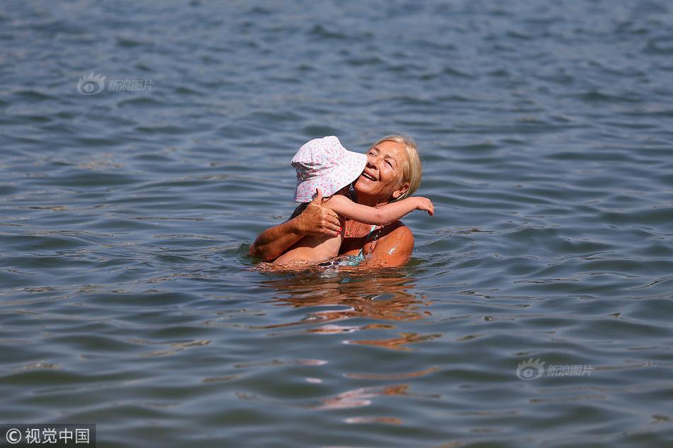 MMORPG手游《拳皇世界》安卓命運首測今日開啟