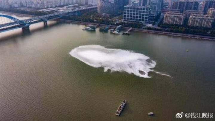 統(tǒng)治內(nèi)線!戈貝爾狂砍18分21籃板