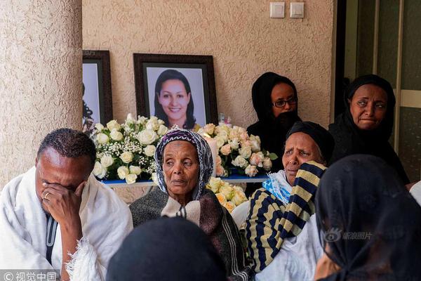 最野的錦旗在肛腸科，其次才是寵物醫(yī)院