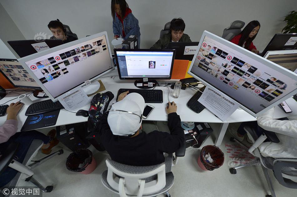 馬龍談慘?。阂磺卸疾豁樌?球員們體現(xiàn)糟糕 我的執(zhí)教也有問題